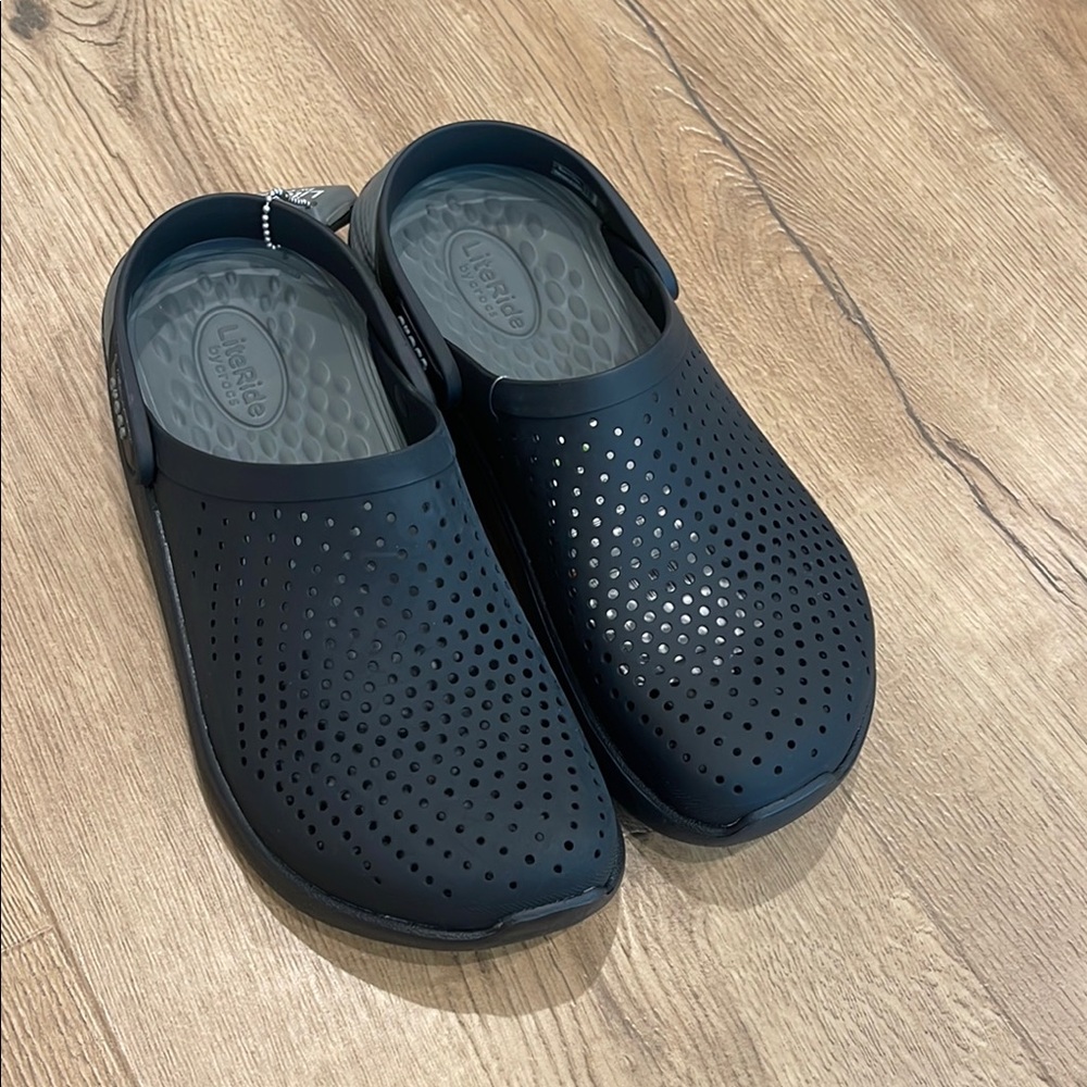 CROCS LiteRide Black Slip-On NWT
